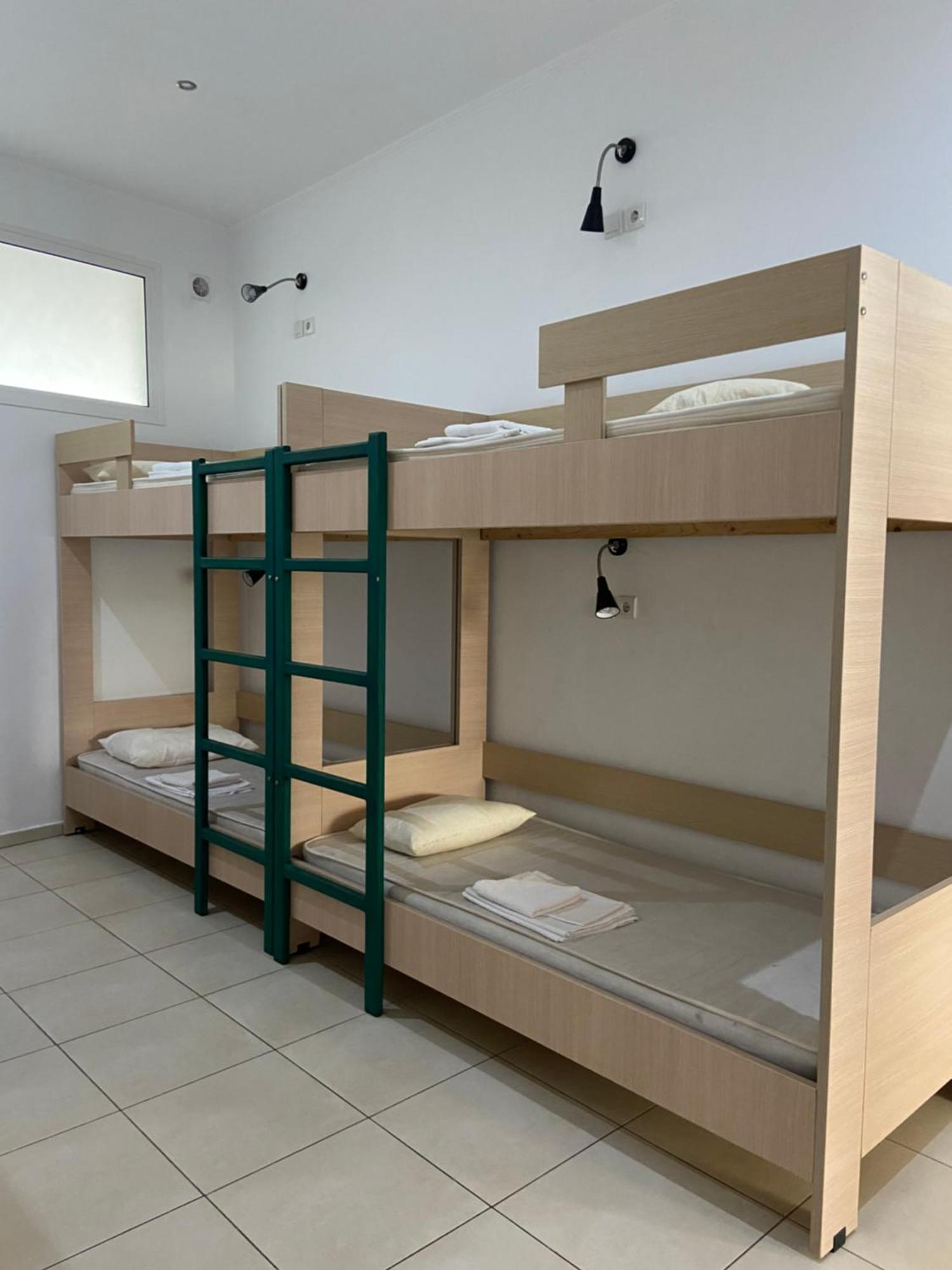 Corinth Sisifou Hostel מראה חיצוני תמונה
