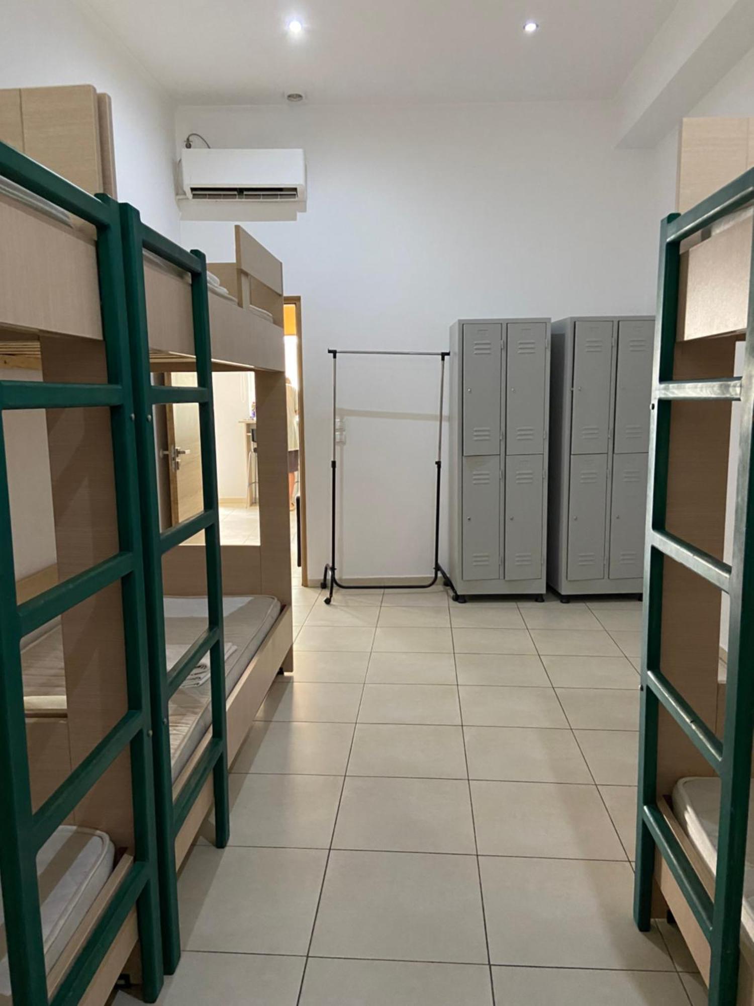 Corinth Sisifou Hostel מראה חיצוני תמונה